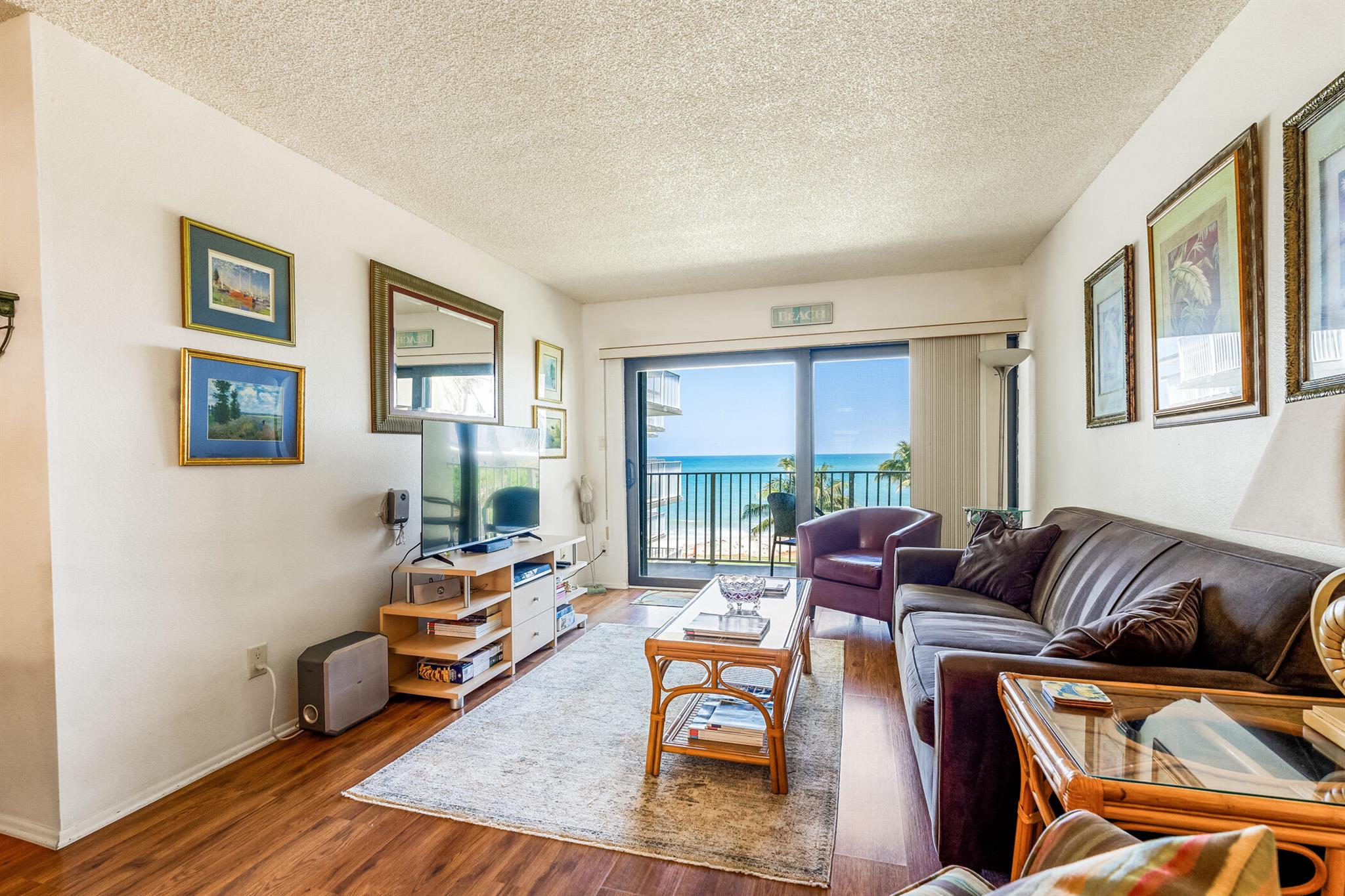 4450 Highway A1a 402