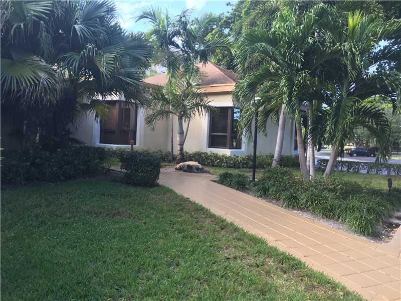 Villas At Meadow Lakes - Residential Lease