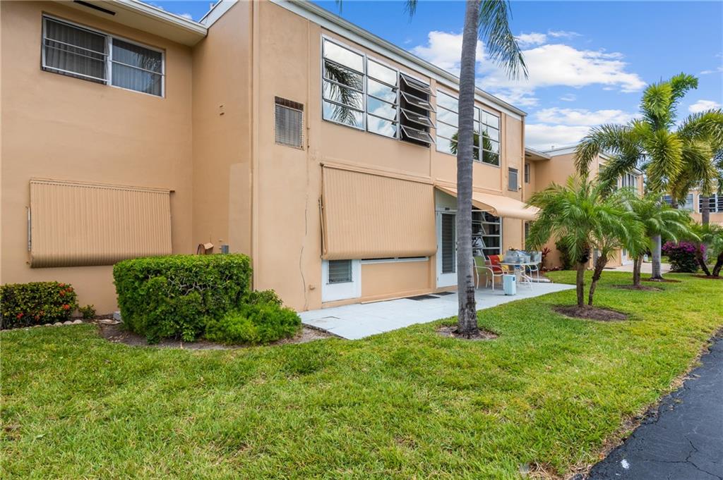 Village Royale - Residential