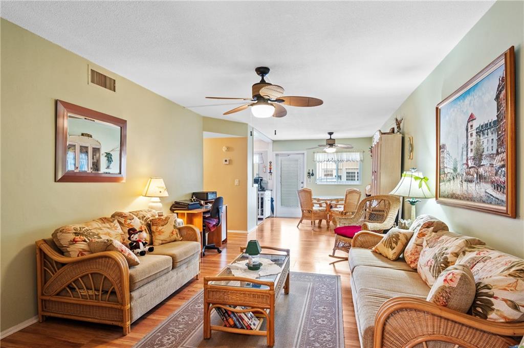 Village Royale - Residential