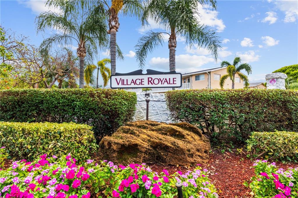 Village Royale - Residential