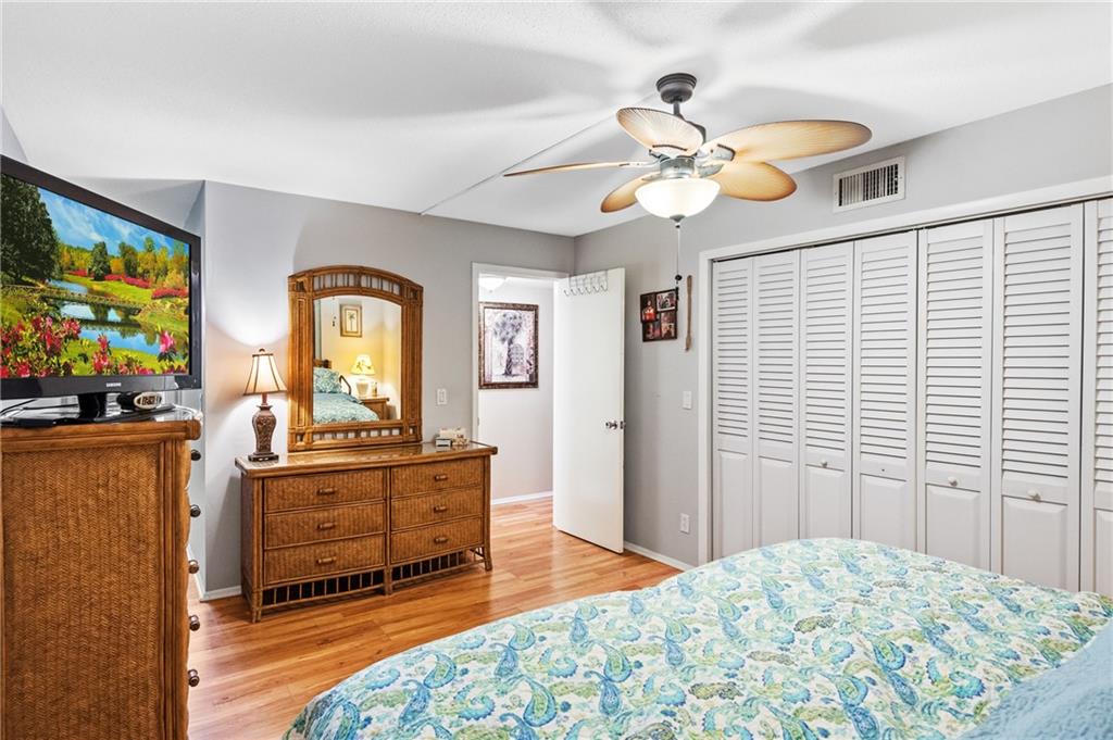Village Royale - Residential