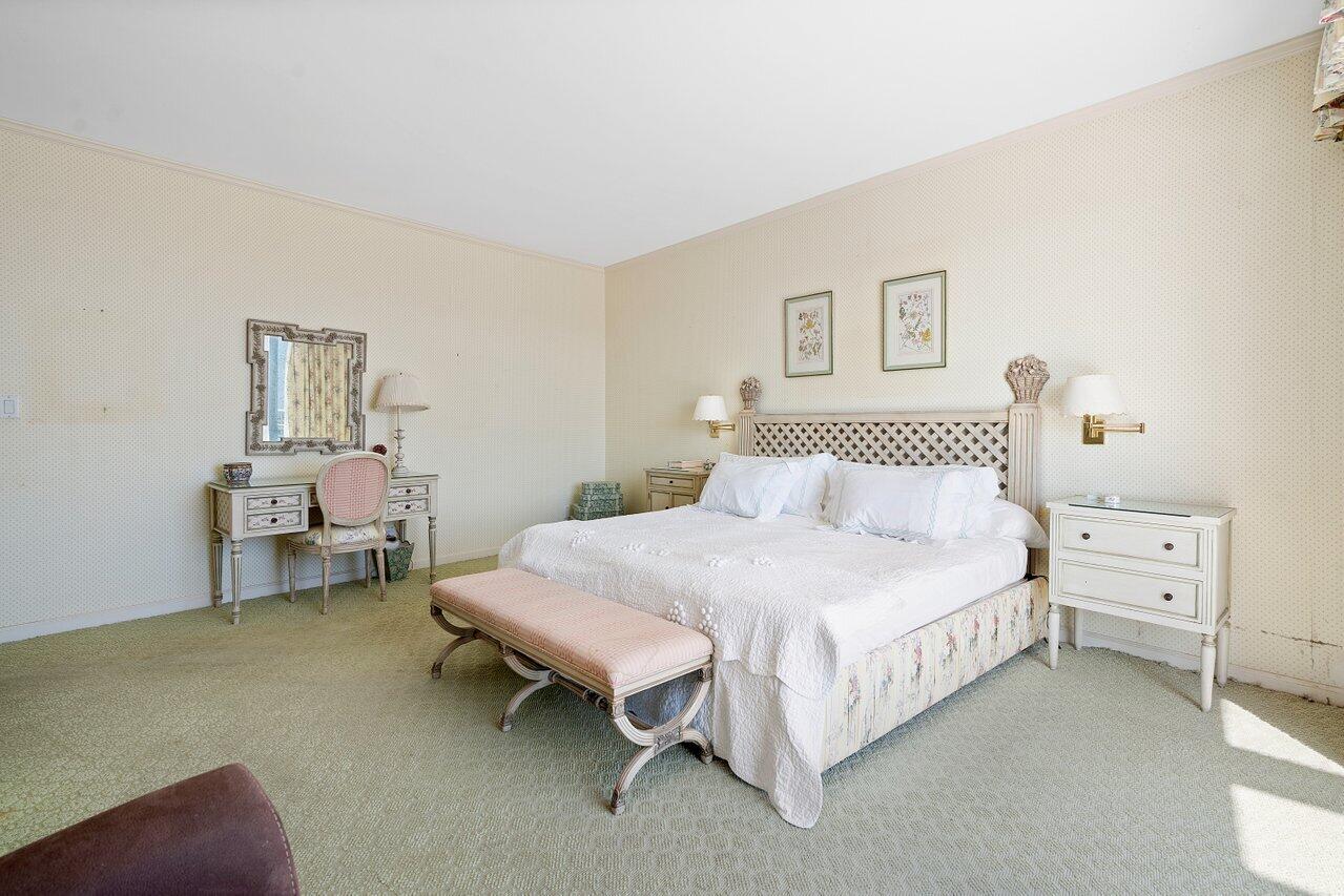 SUN AND SURF ONE HUNDRED - Residential