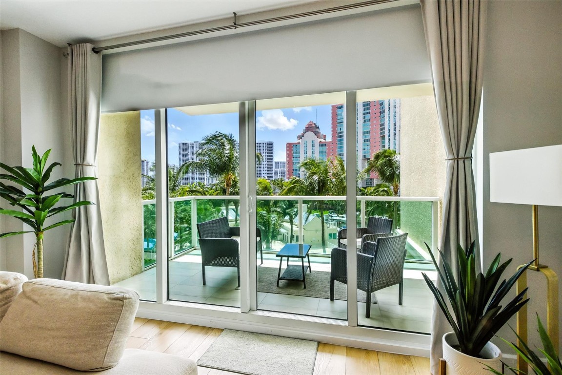 Aventura Marina - Residential