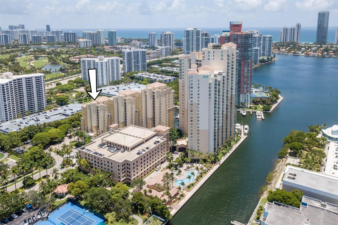 Aventura Marina - Residential
