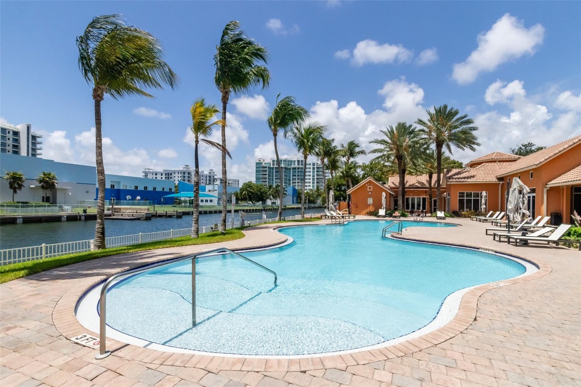 Aventura Marina - Residential