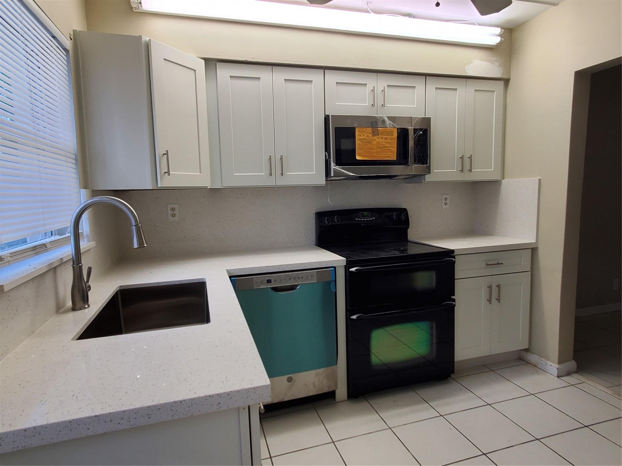 123 SW 17th Street