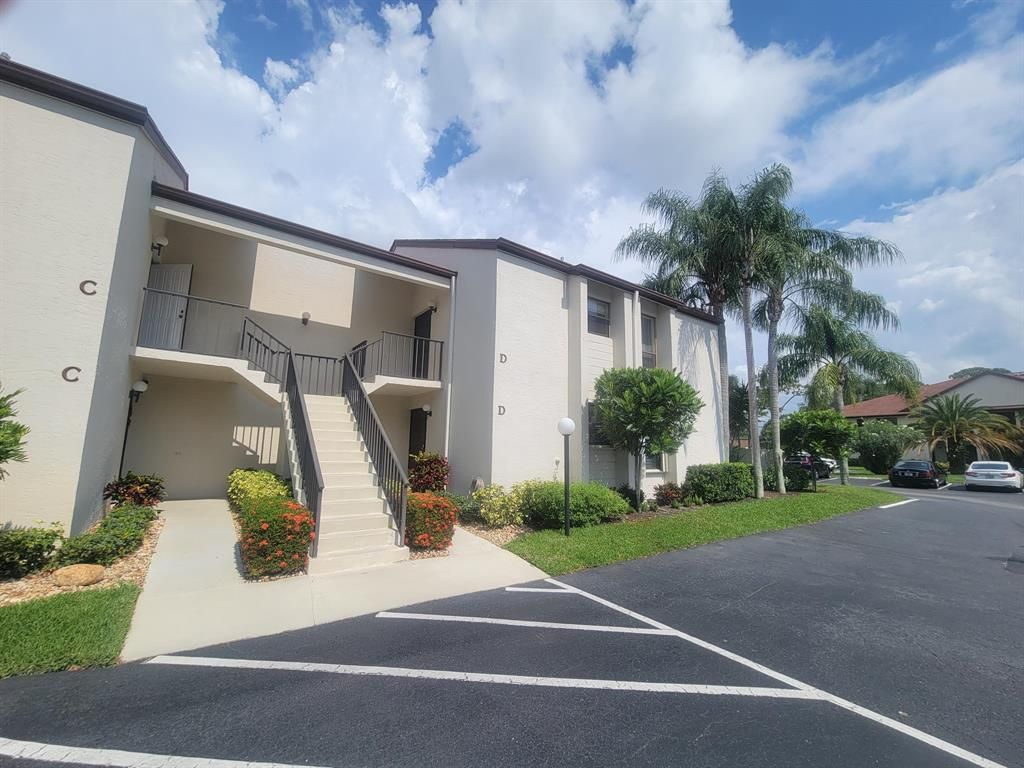 Photo of 502 Wingfoot Drive #D, Jupiter, FL 33458 (MLS # R10714216)