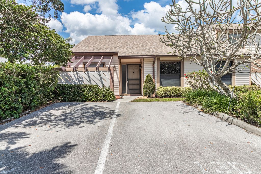 Photo of 128 Sherwood Circle #13d, Jupiter, FL 33458 (MLS # R10788537)