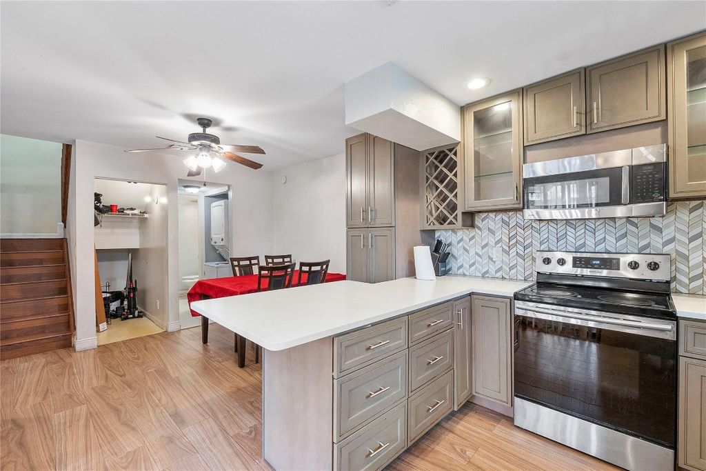 Photo of 2572 NW 99th Avenue #2572, Coral Springs, FL 33065 (MLS # F10535279)