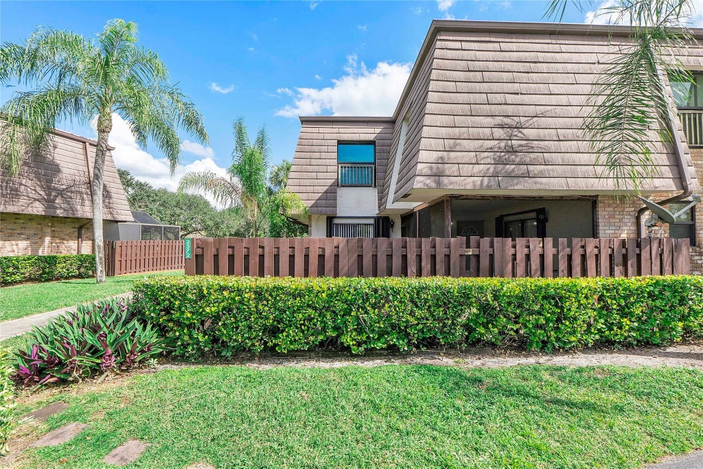 Photo of 2572 NW 99th Avenue #2572, Coral Springs, FL 33065 (MLS # F10535279)