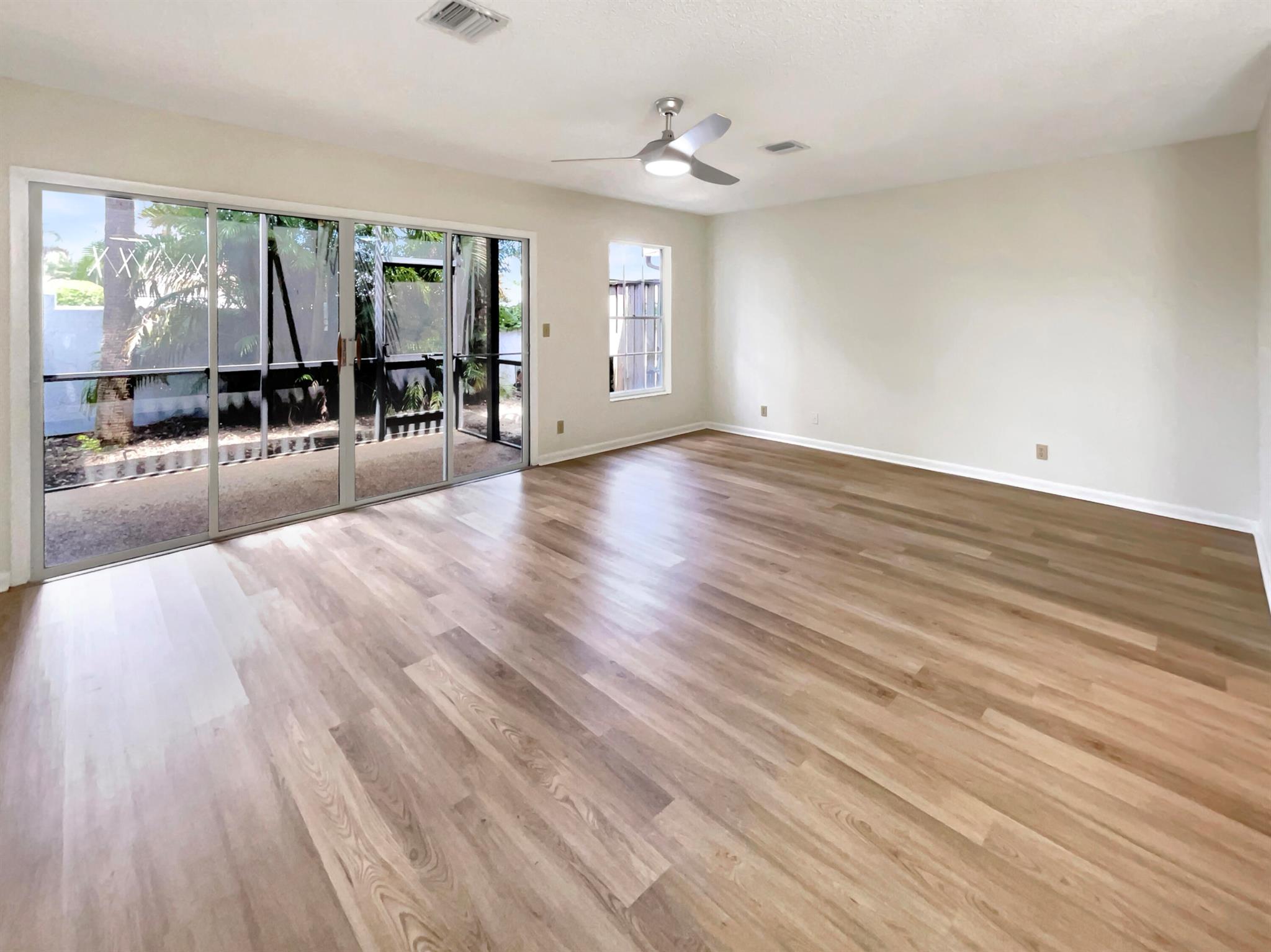 1409 Ocean Dunes Circle