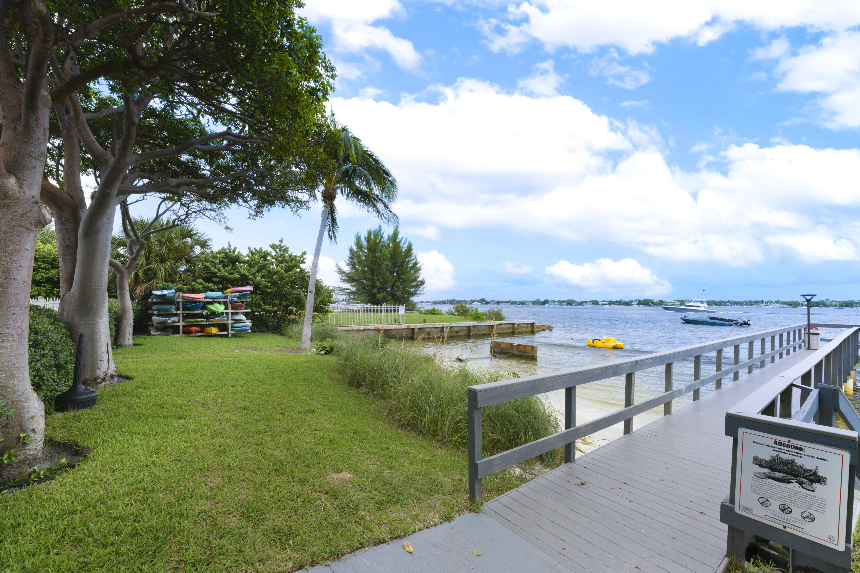 PALM BEACH HOUSE CONDO - Residential