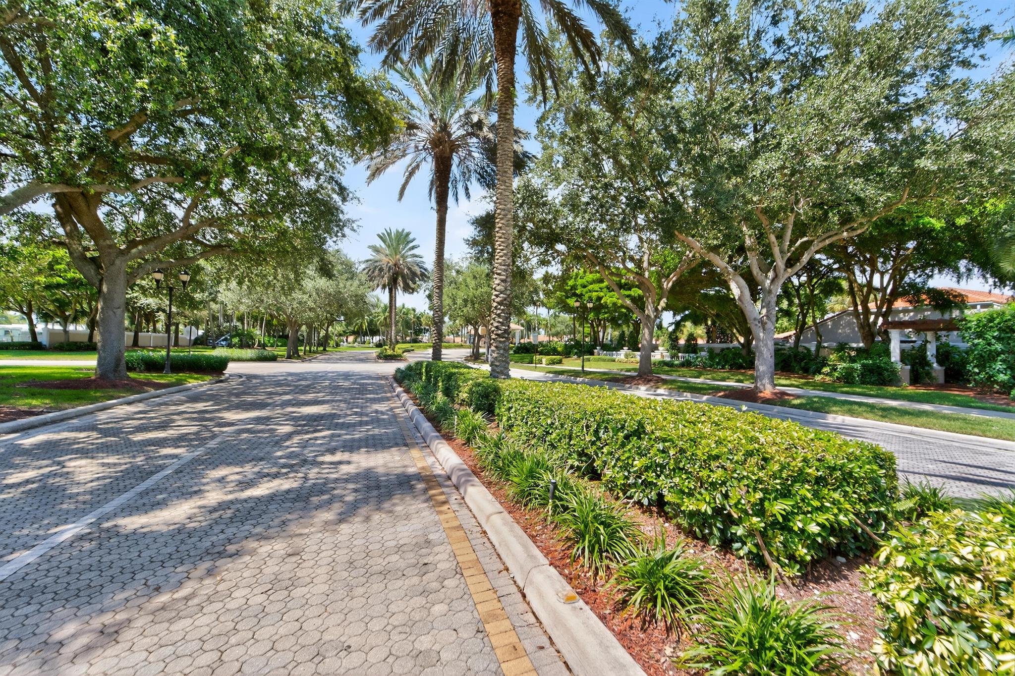 TUSCANY BAY - Residential