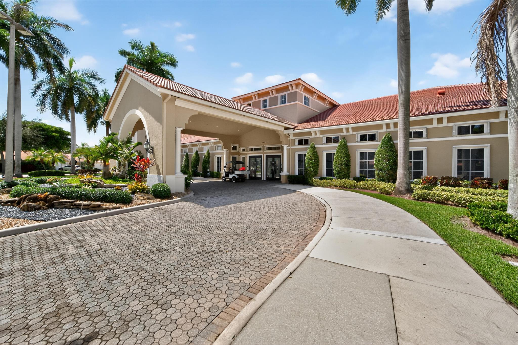 TUSCANY BAY - Residential