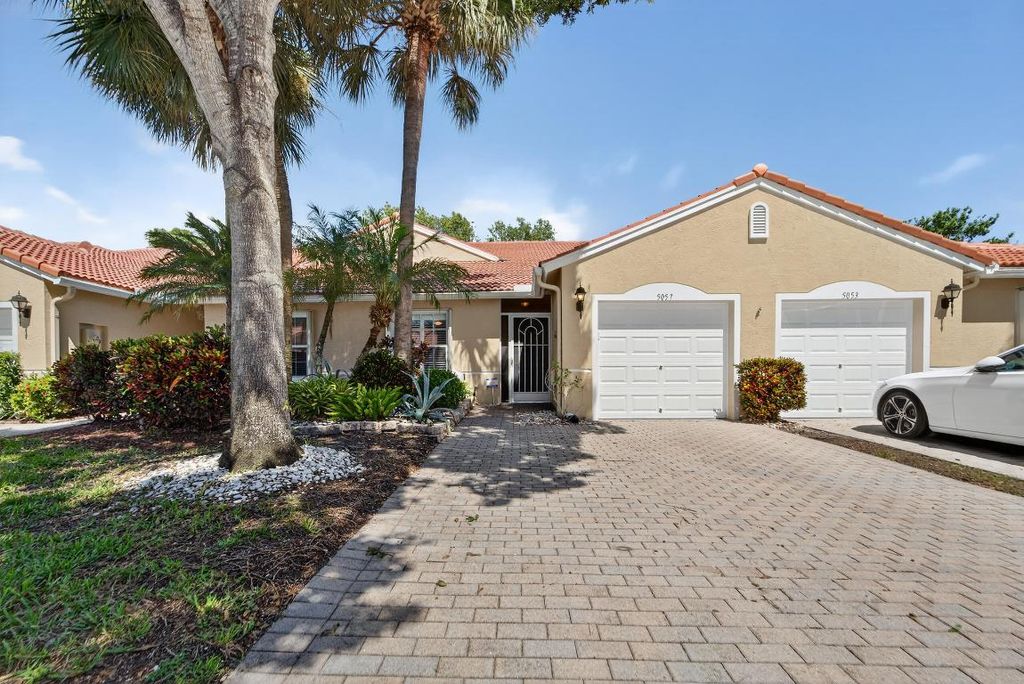 Photo of 5057 Toscana Trail, Boynton Beach, FL 33437 (MLS # R11150835)