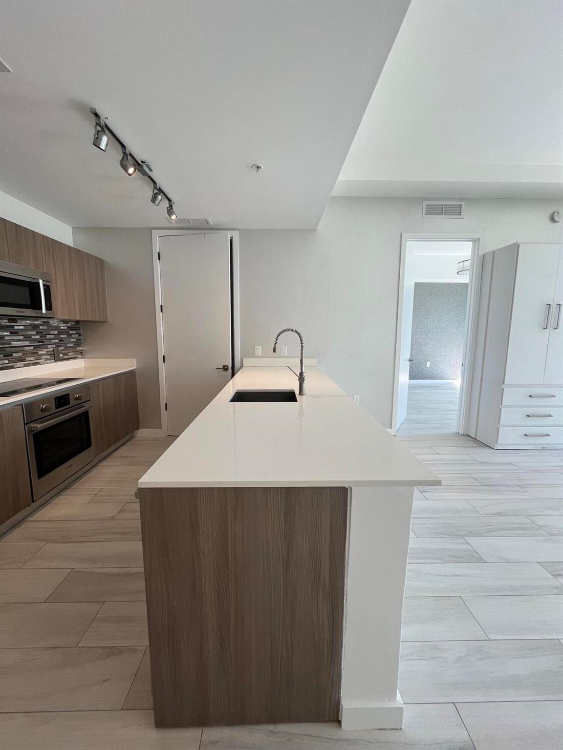 201 SW 17th Road 810