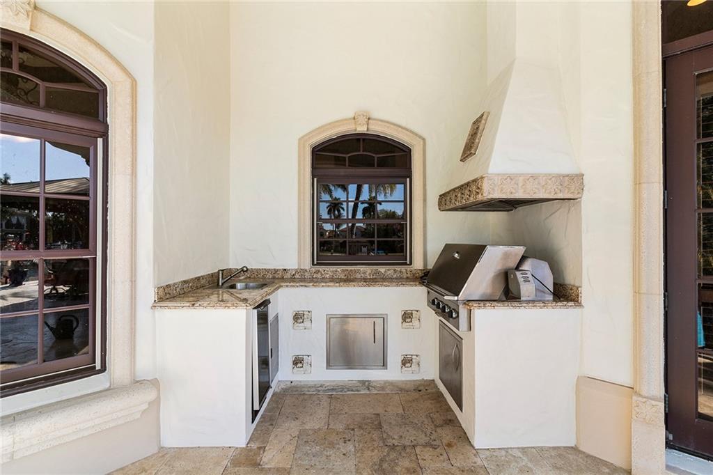 RIO VISTA ISLES - Residential