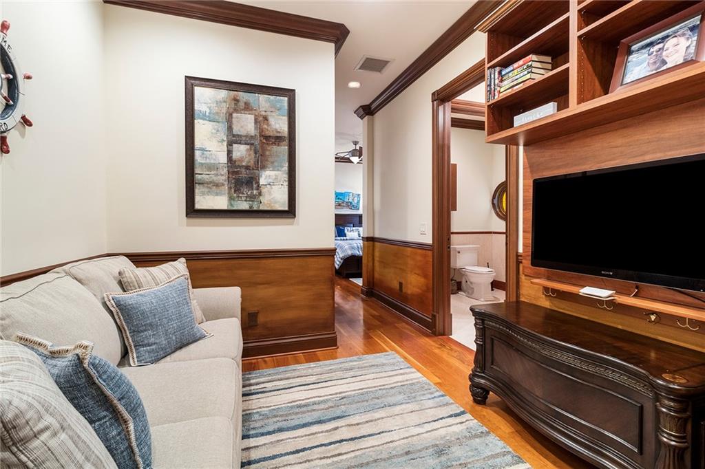 RIO VISTA ISLES - Residential