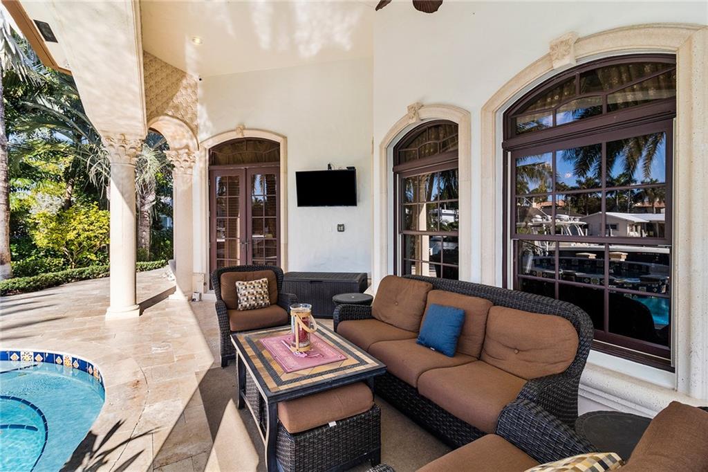 RIO VISTA ISLES - Residential