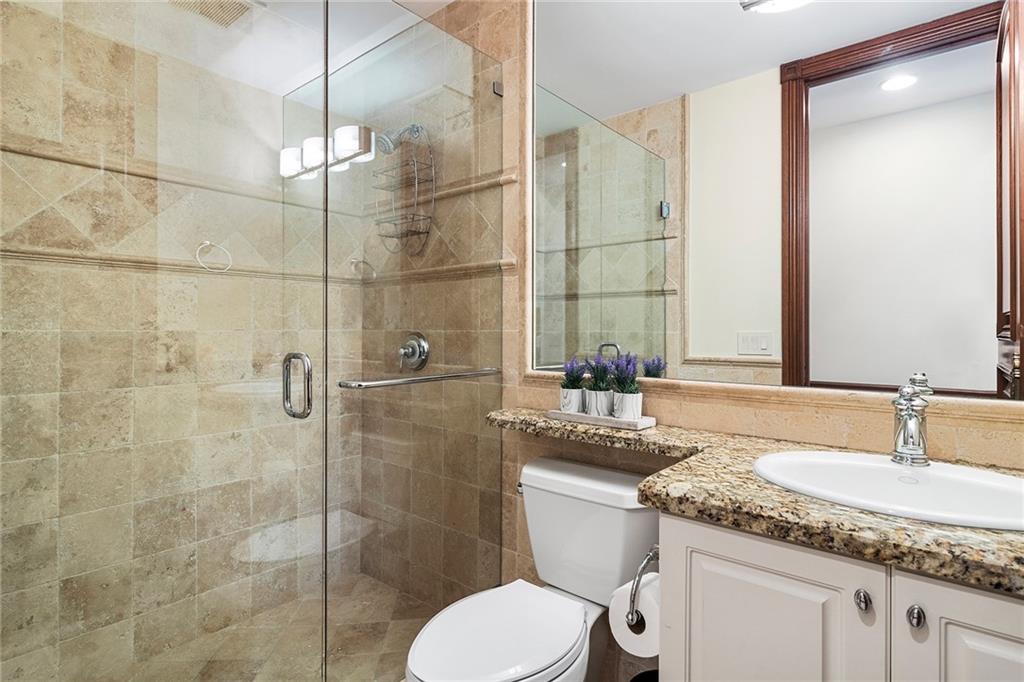 RIO VISTA ISLES - Residential