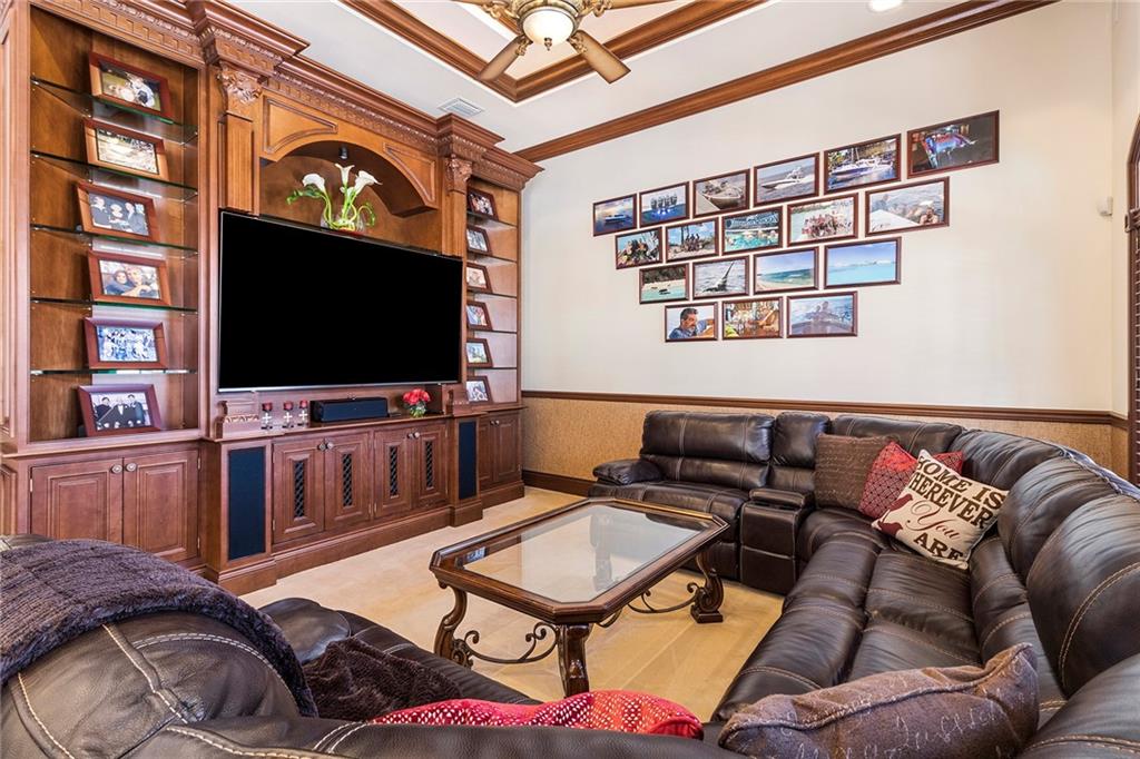 RIO VISTA ISLES - Residential