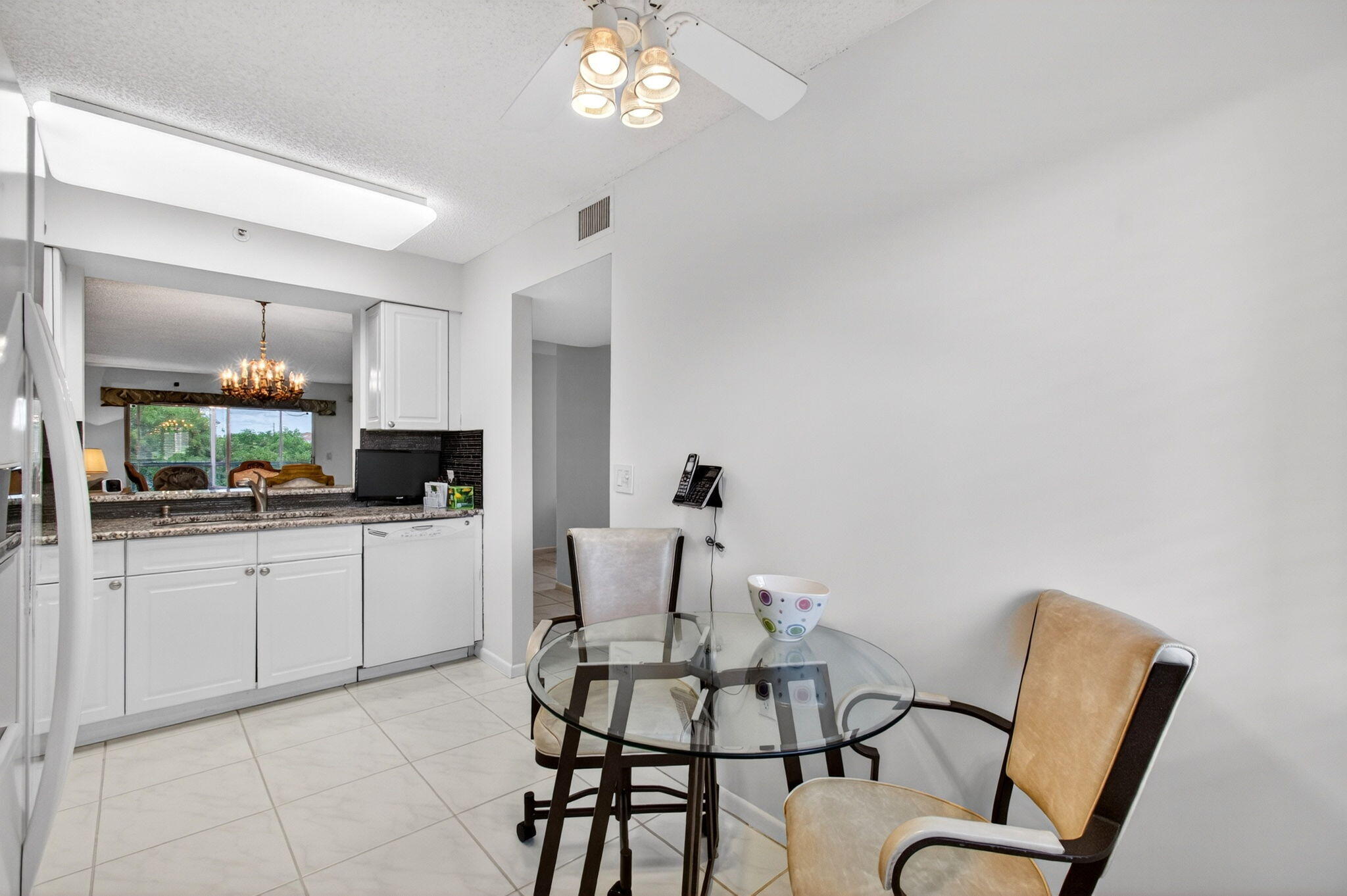 HUNTINGTON POINTE - Residential
