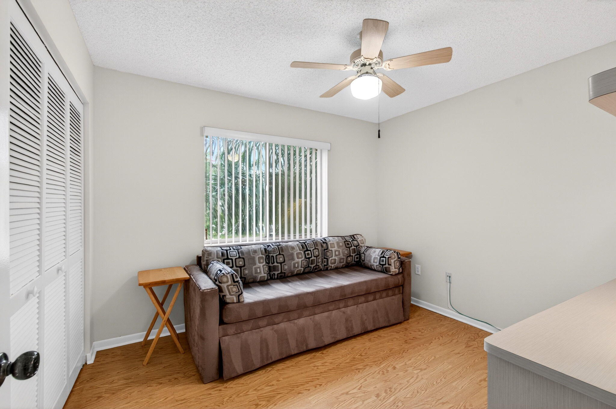 HUNTINGTON POINTE - Residential