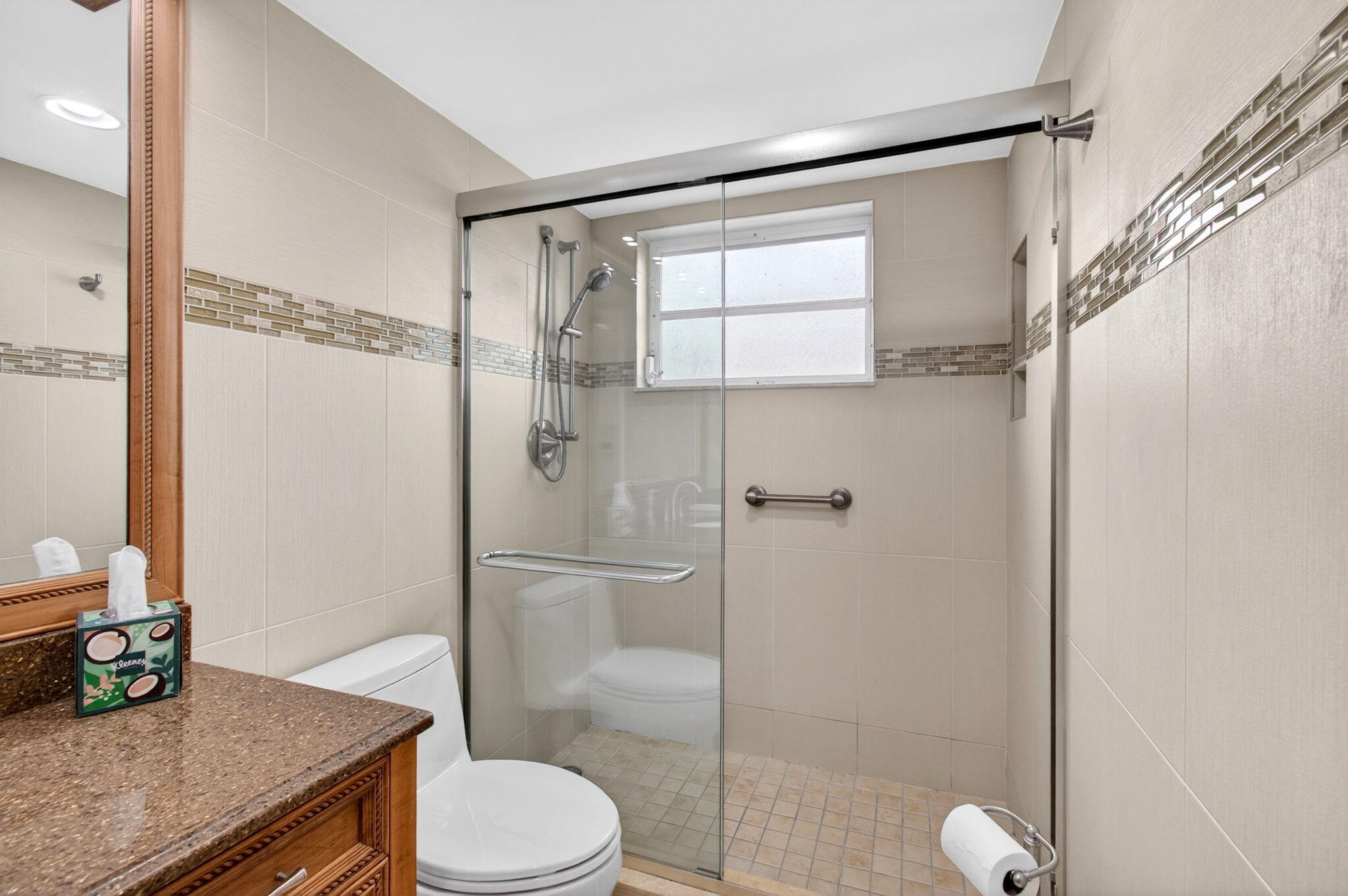 HUNTINGTON POINTE - Residential