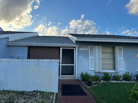 Photo of 4195 Lucerne Villas Lane, Lake Worth, FL 33467 (MLS # R11151037)