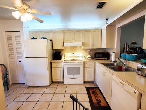 Tiny photo for 4195 Lucerne Villas Lane, Lake Worth, FL 33467 (MLS # R11151037)