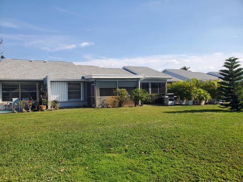 Tiny photo for 4195 Lucerne Villas Lane, Lake Worth, FL 33467 (MLS # R11151037)