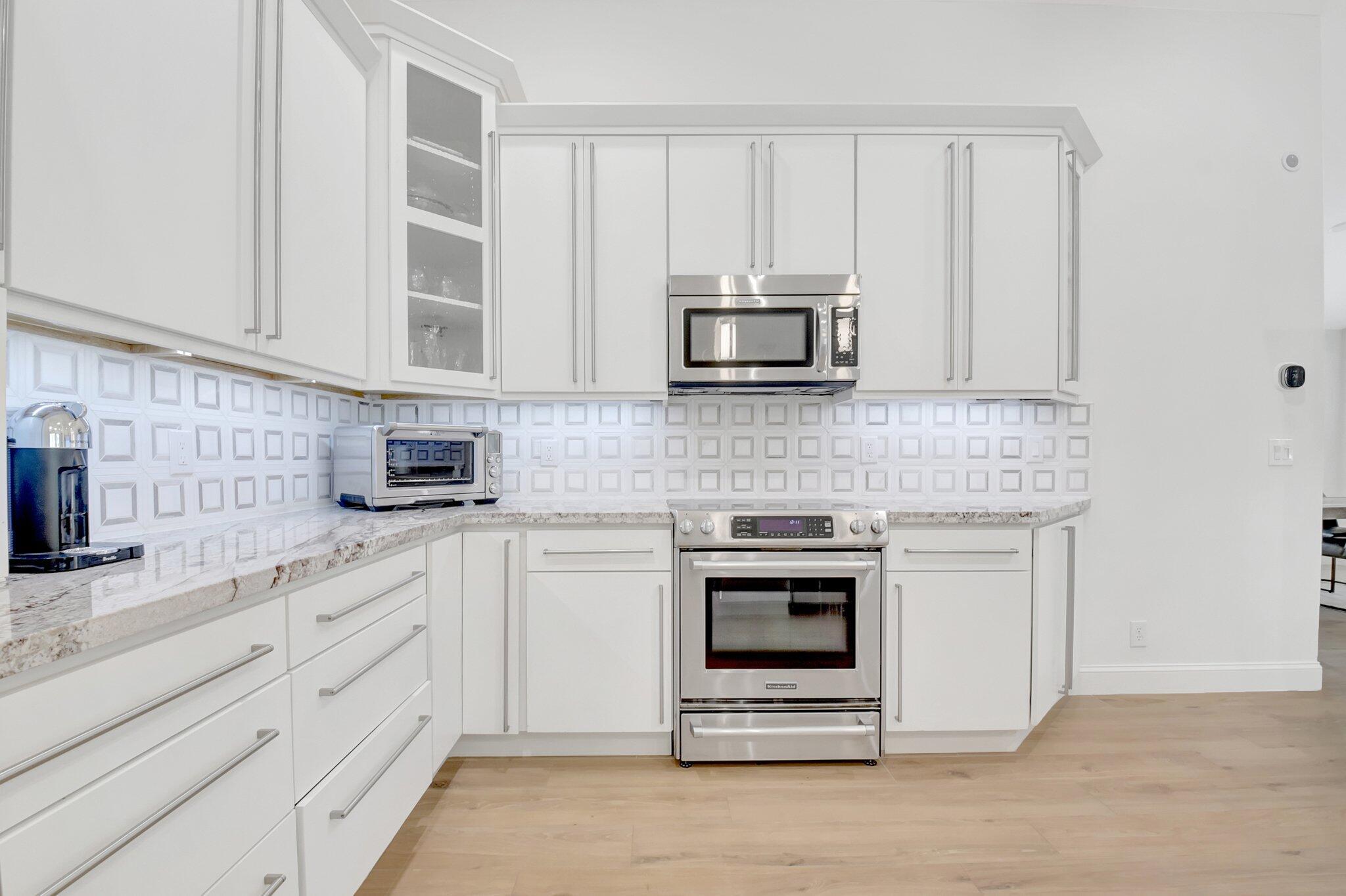 5977 Wedgewood Village Circle
