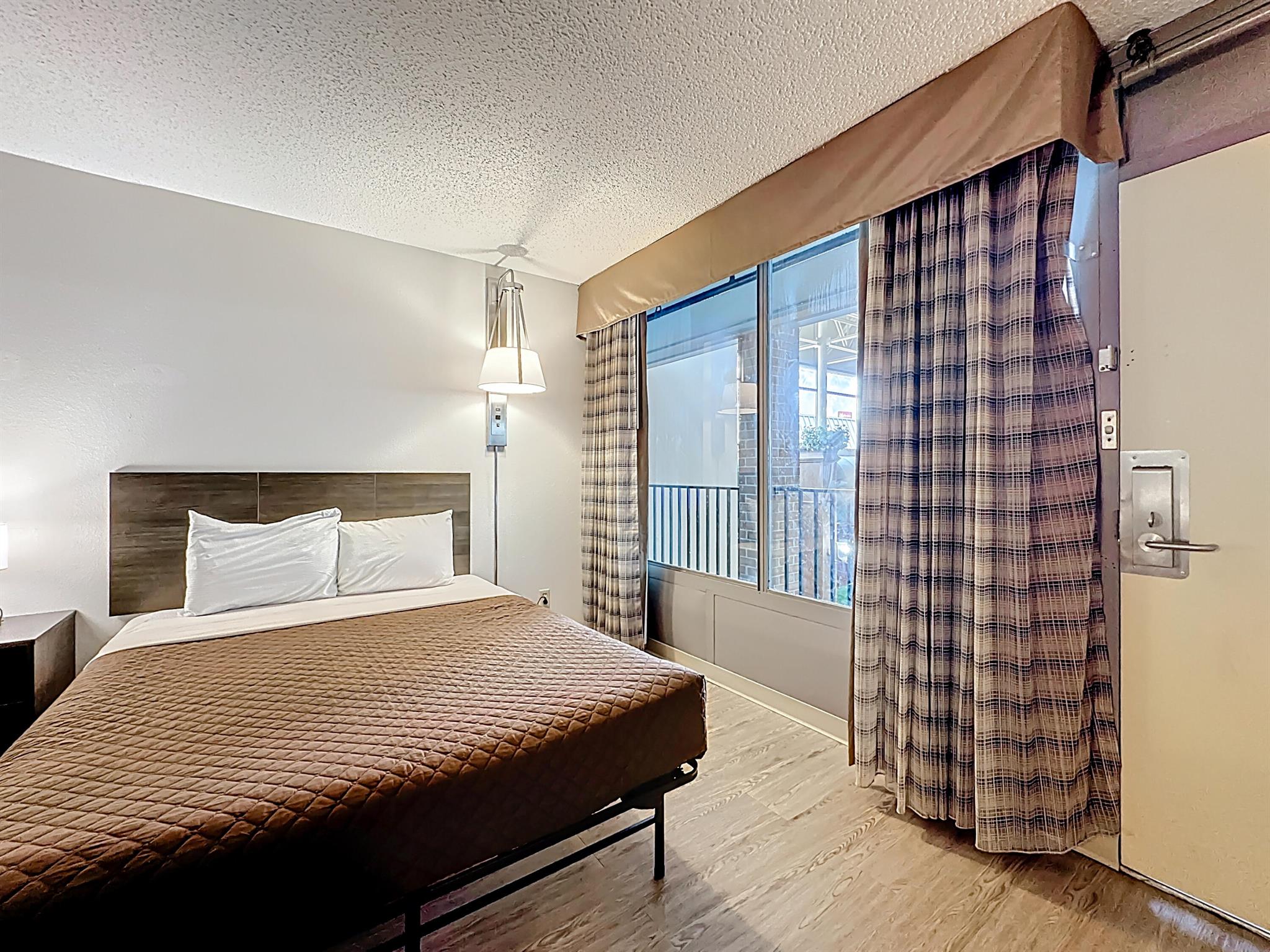 Stayable Suites - Residential Lease