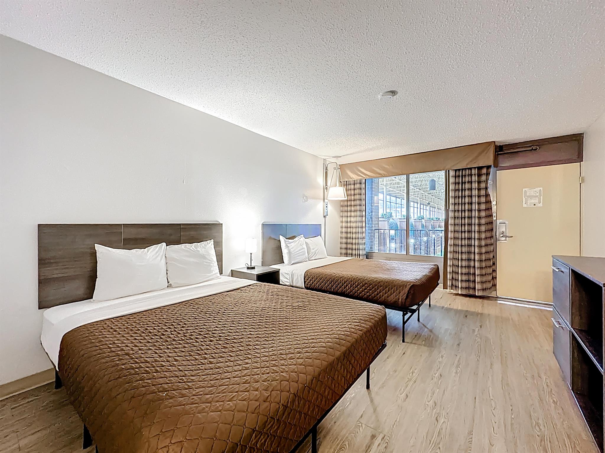 Stayable Suites - Residential Lease