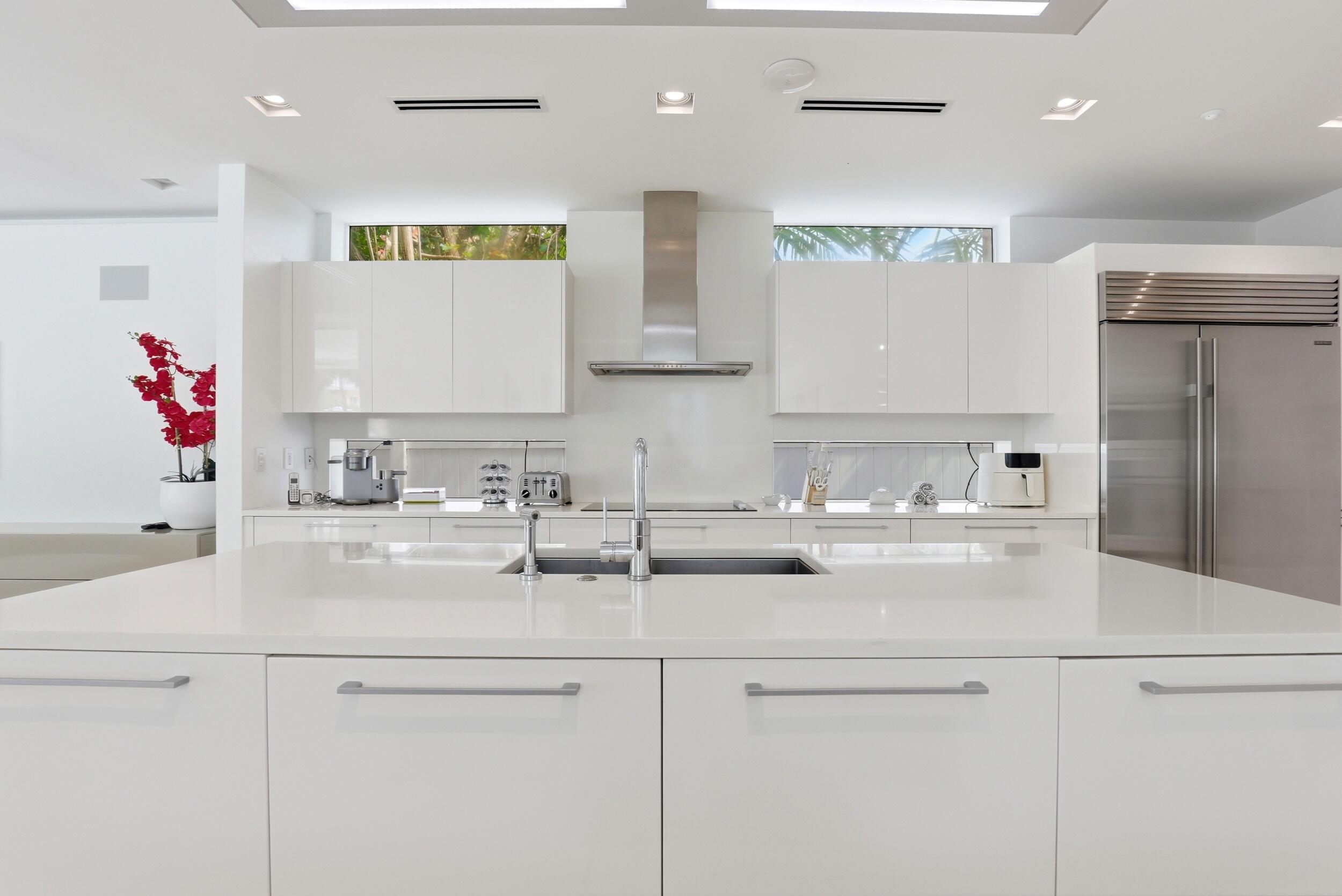 LAUDERDALE BEACH - Residential