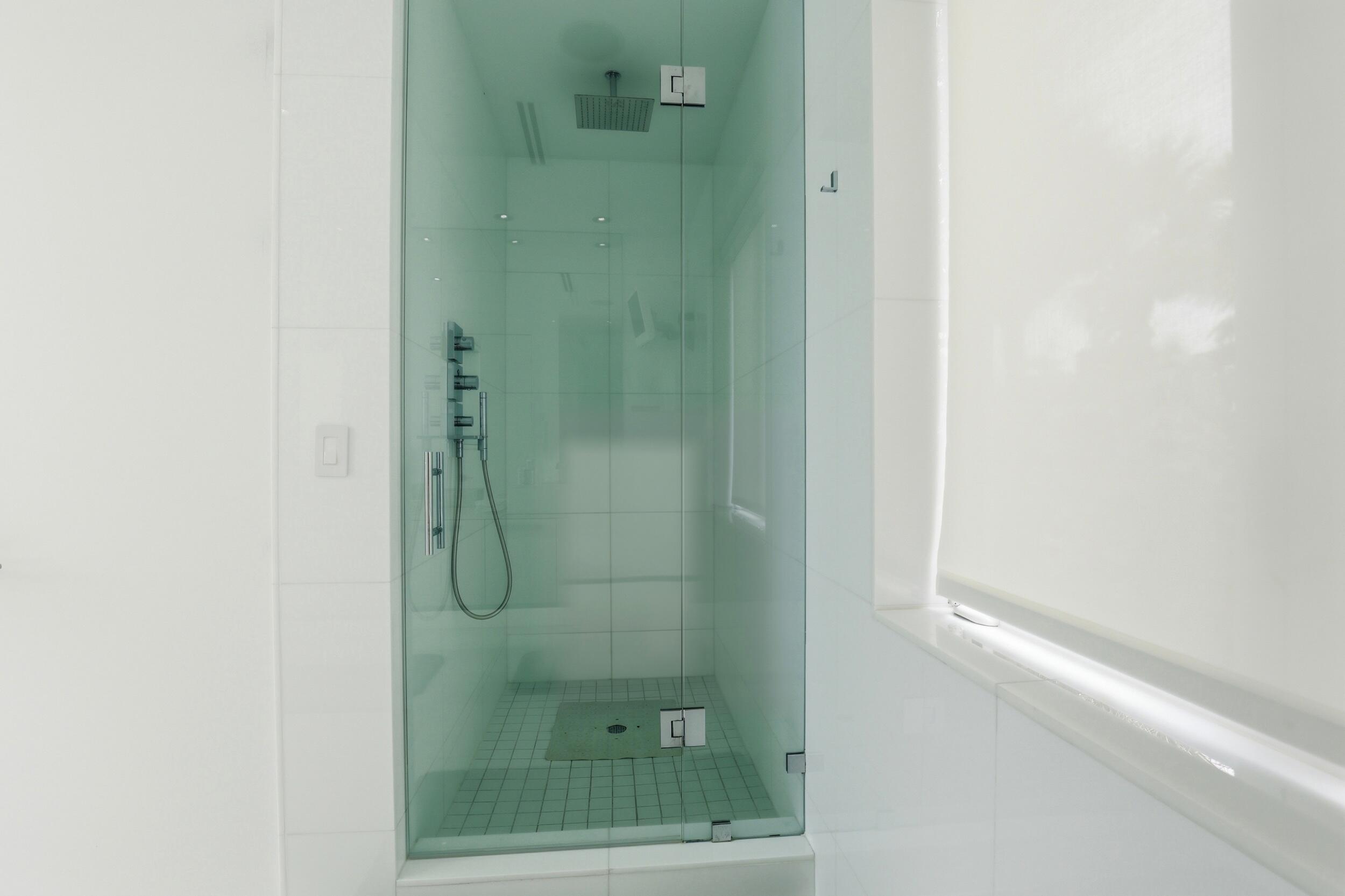 LAUDERDALE BEACH - Residential