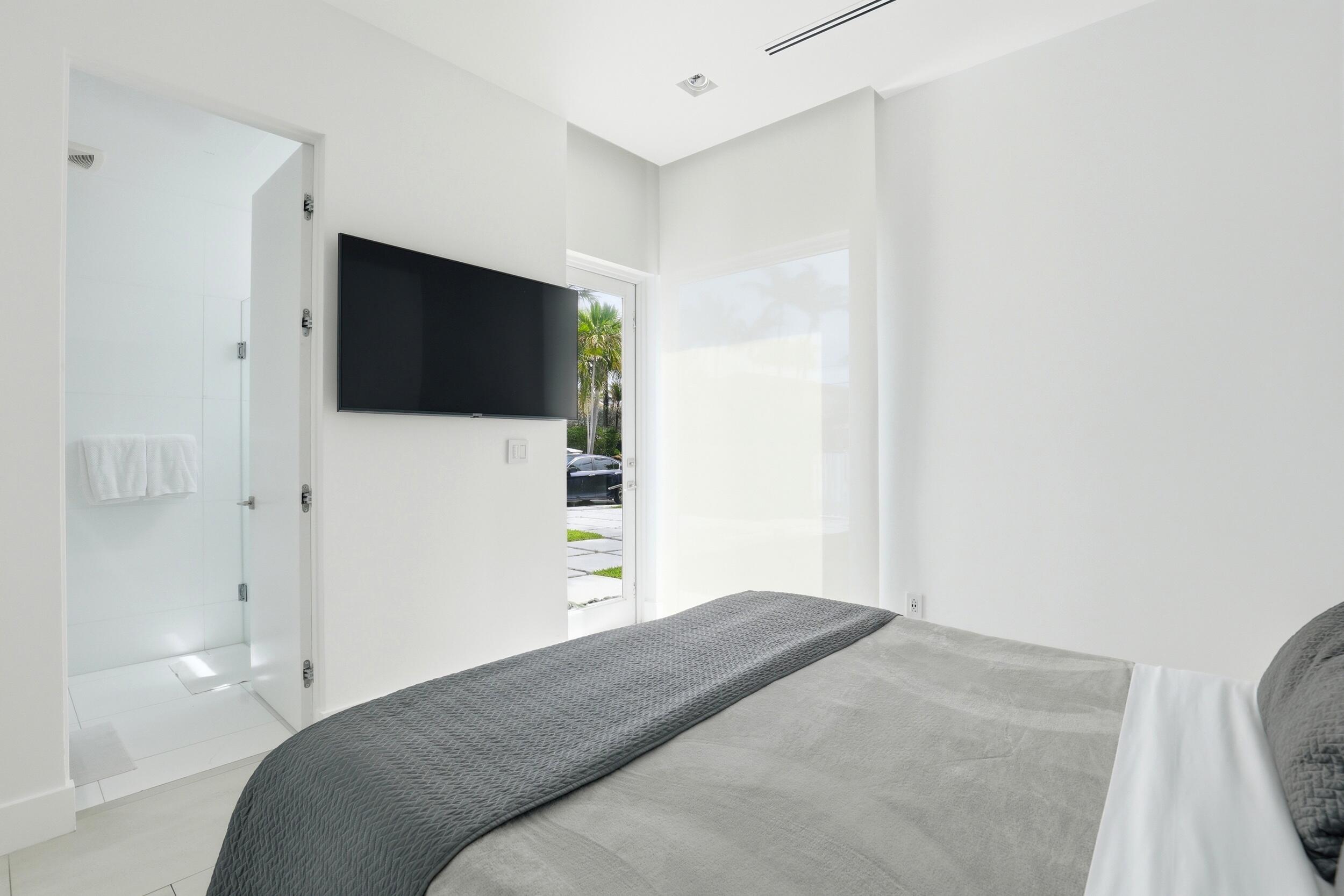 LAUDERDALE BEACH - Residential