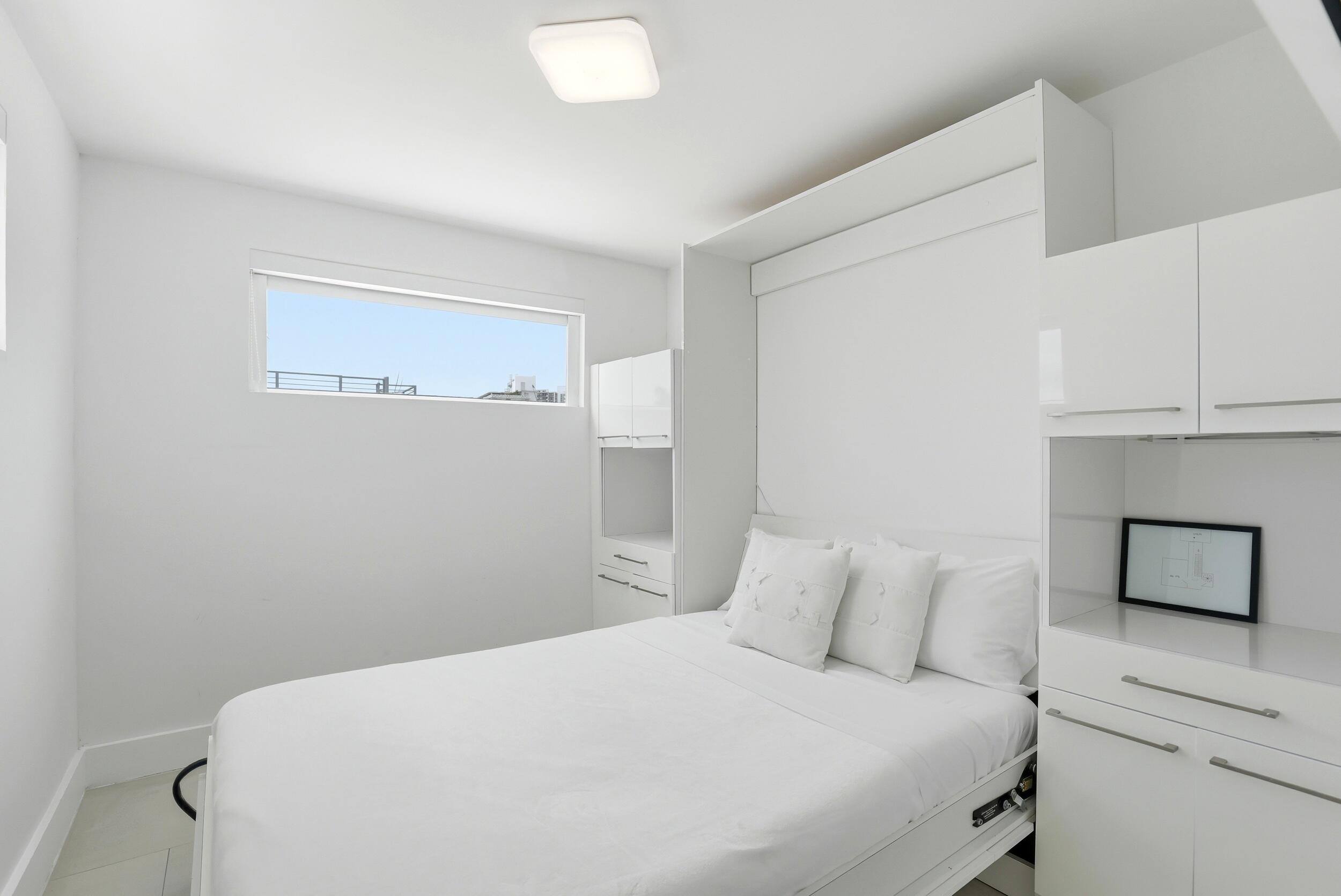 LAUDERDALE BEACH - Residential