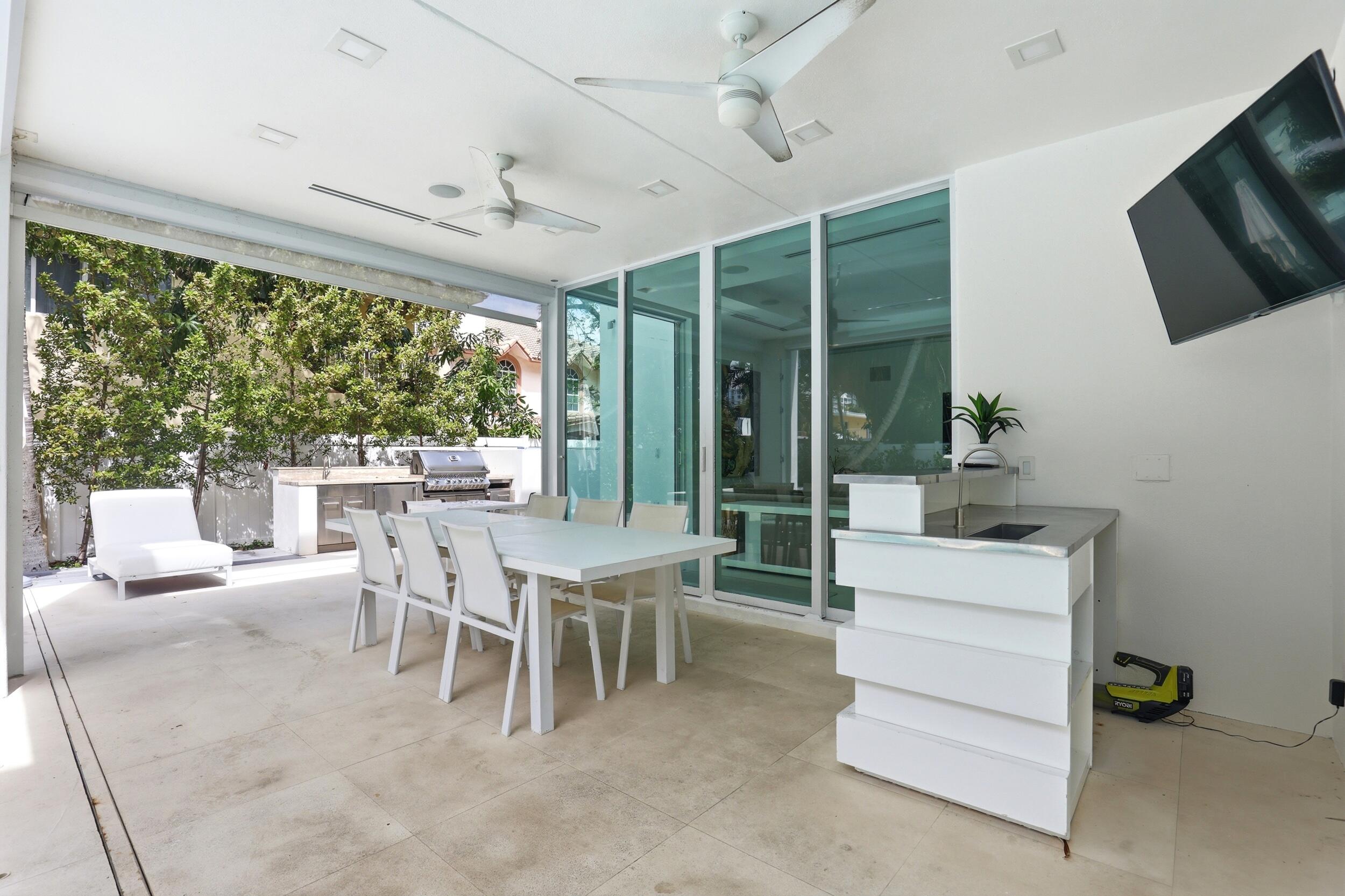 LAUDERDALE BEACH - Residential