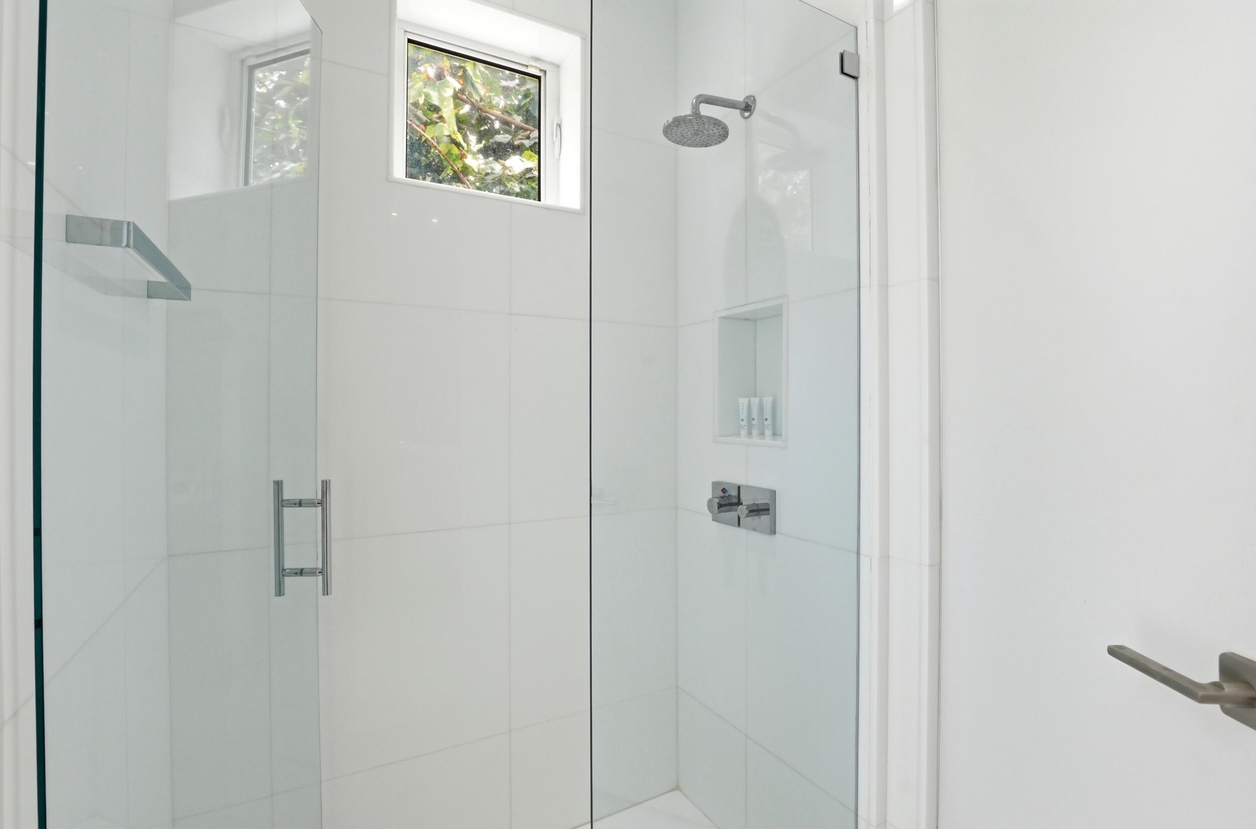 LAUDERDALE BEACH - Residential