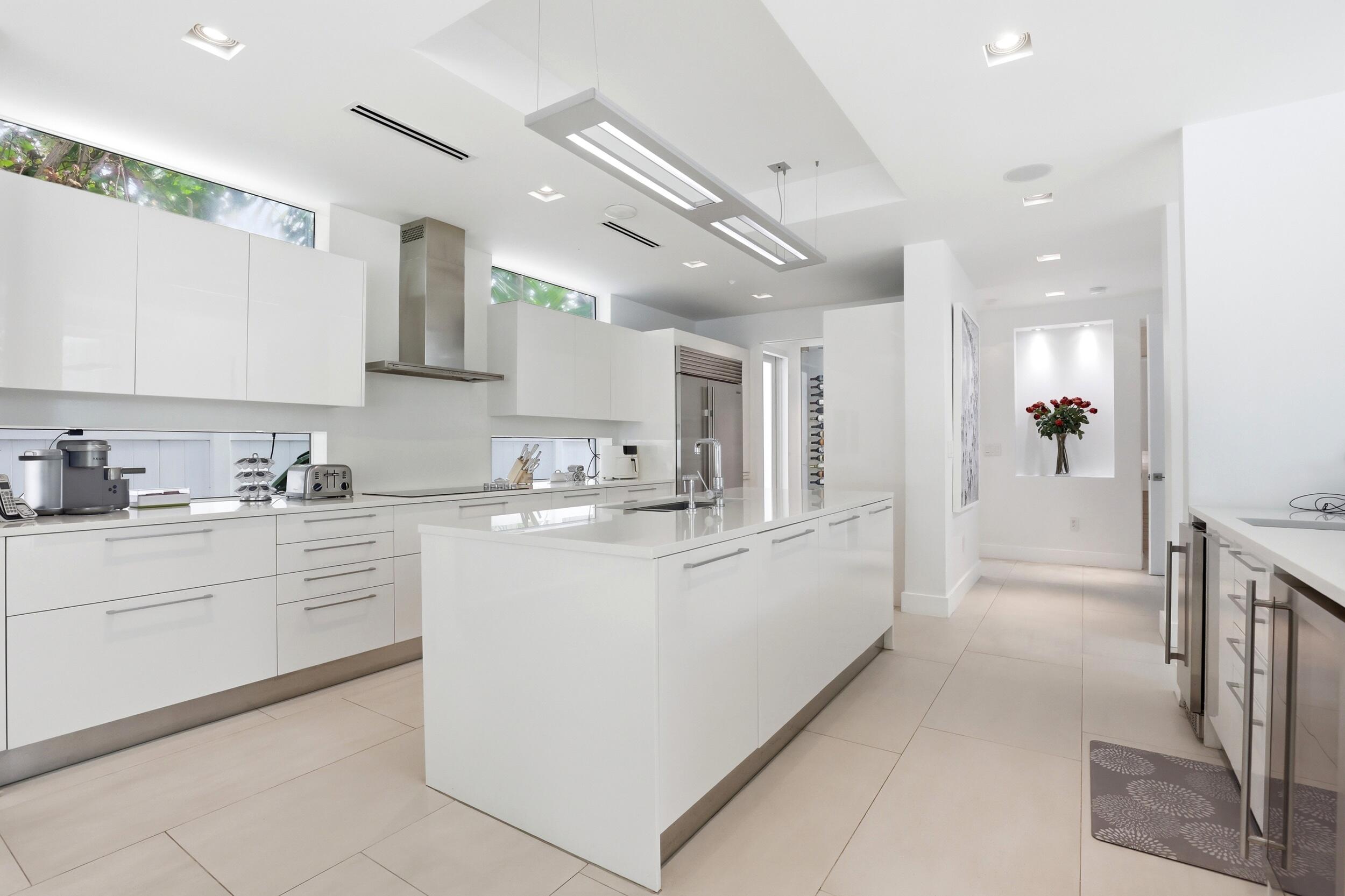 LAUDERDALE BEACH - Residential