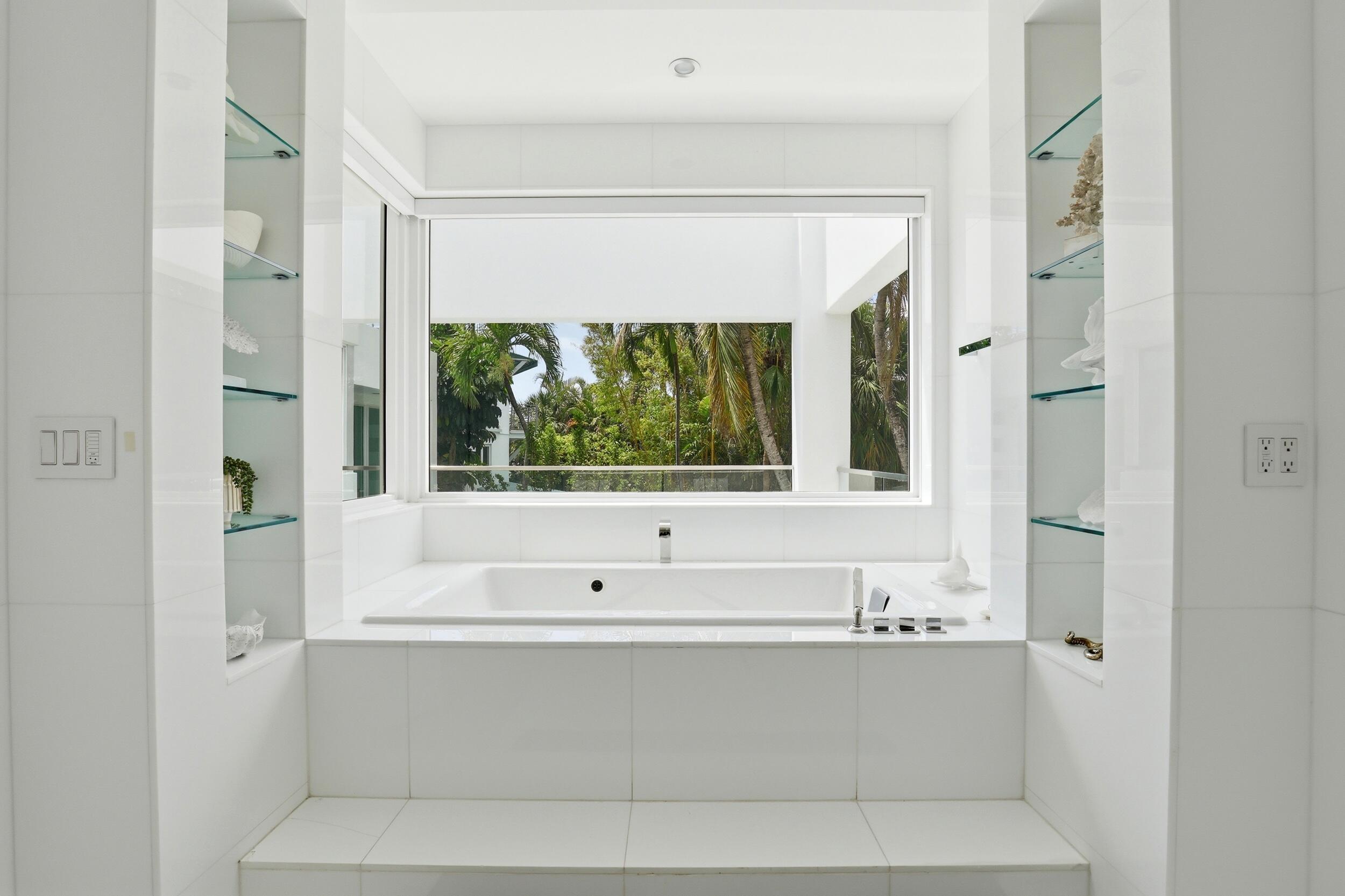 LAUDERDALE BEACH - Residential