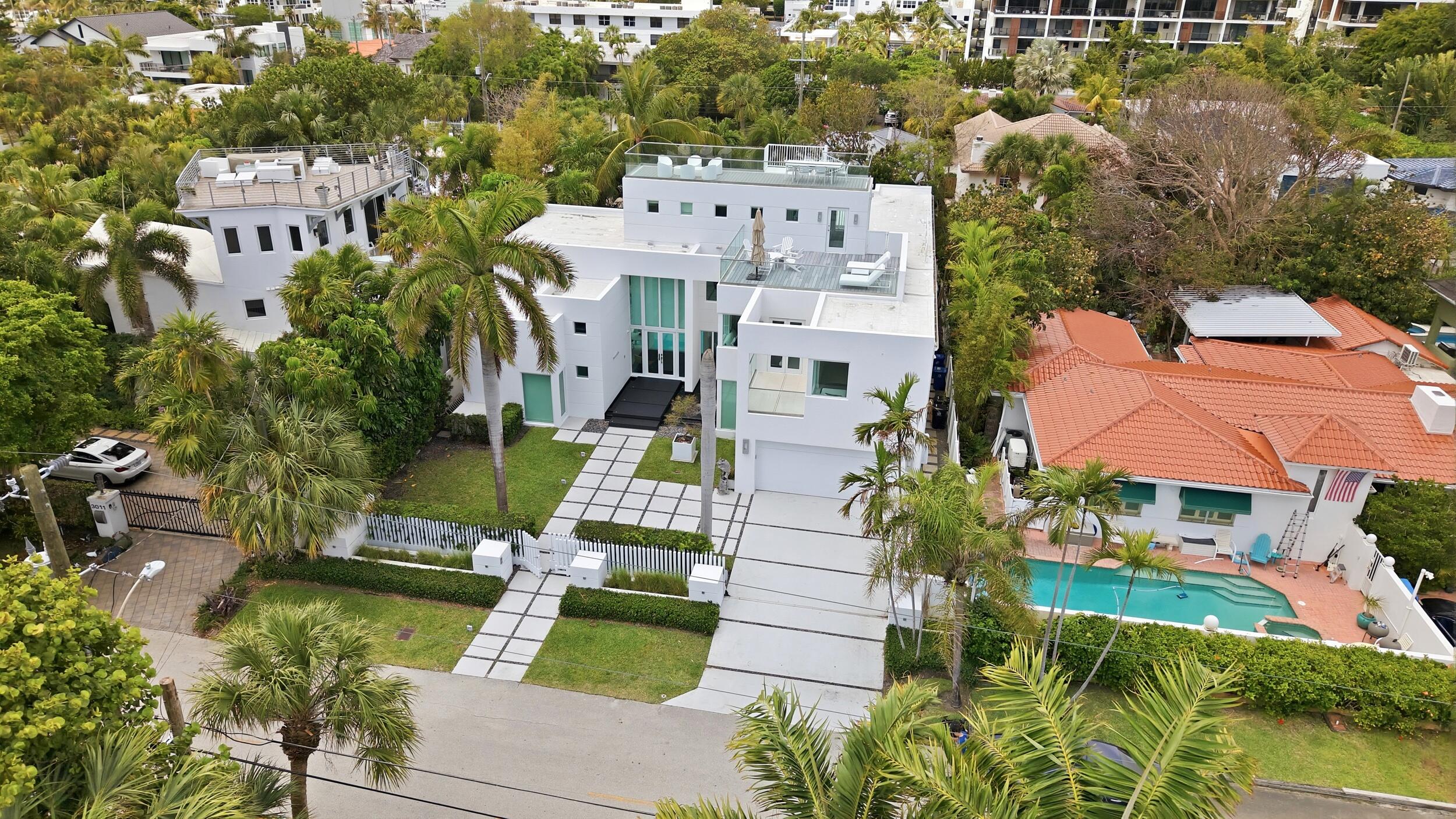 LAUDERDALE BEACH - Residential