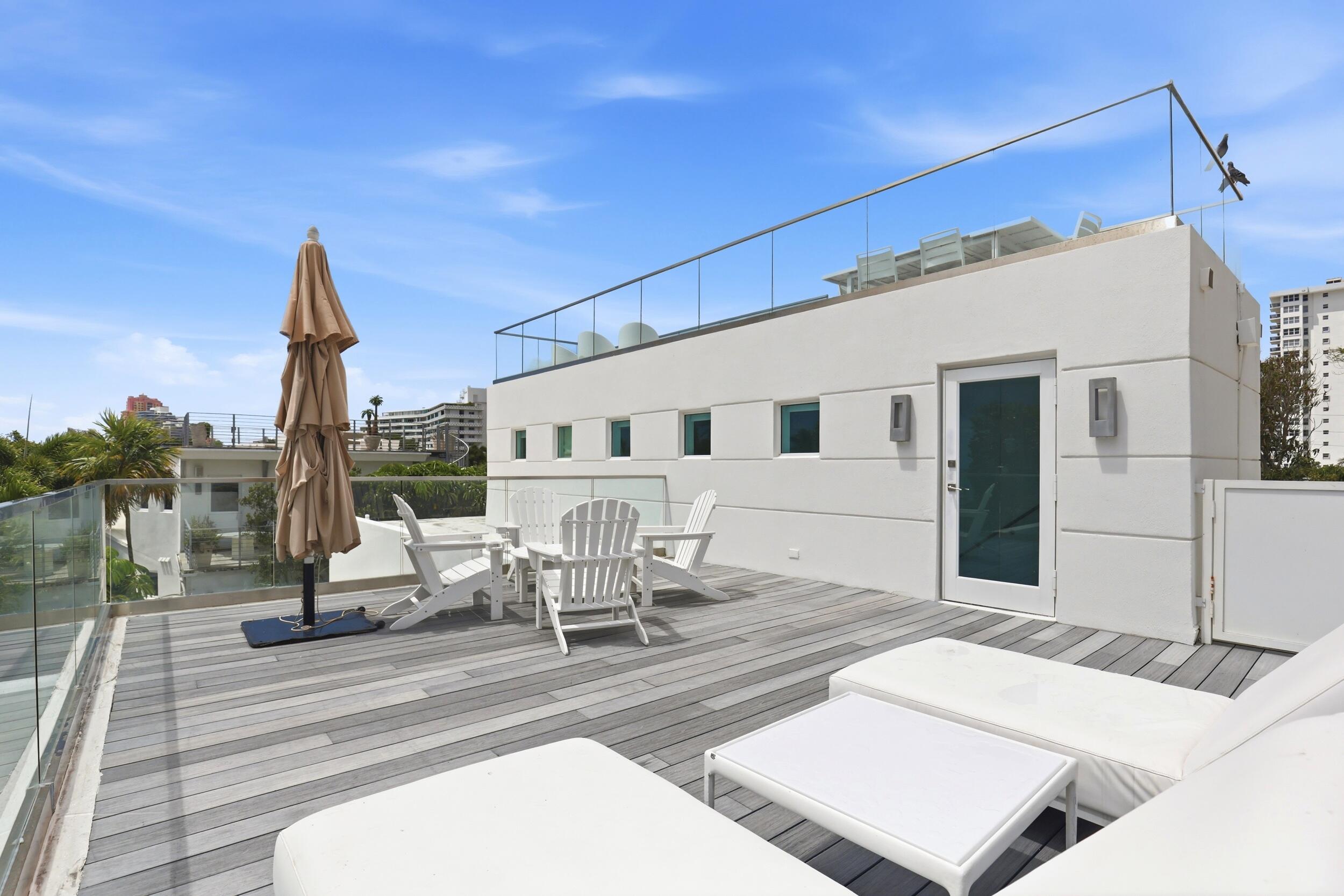 LAUDERDALE BEACH - Residential