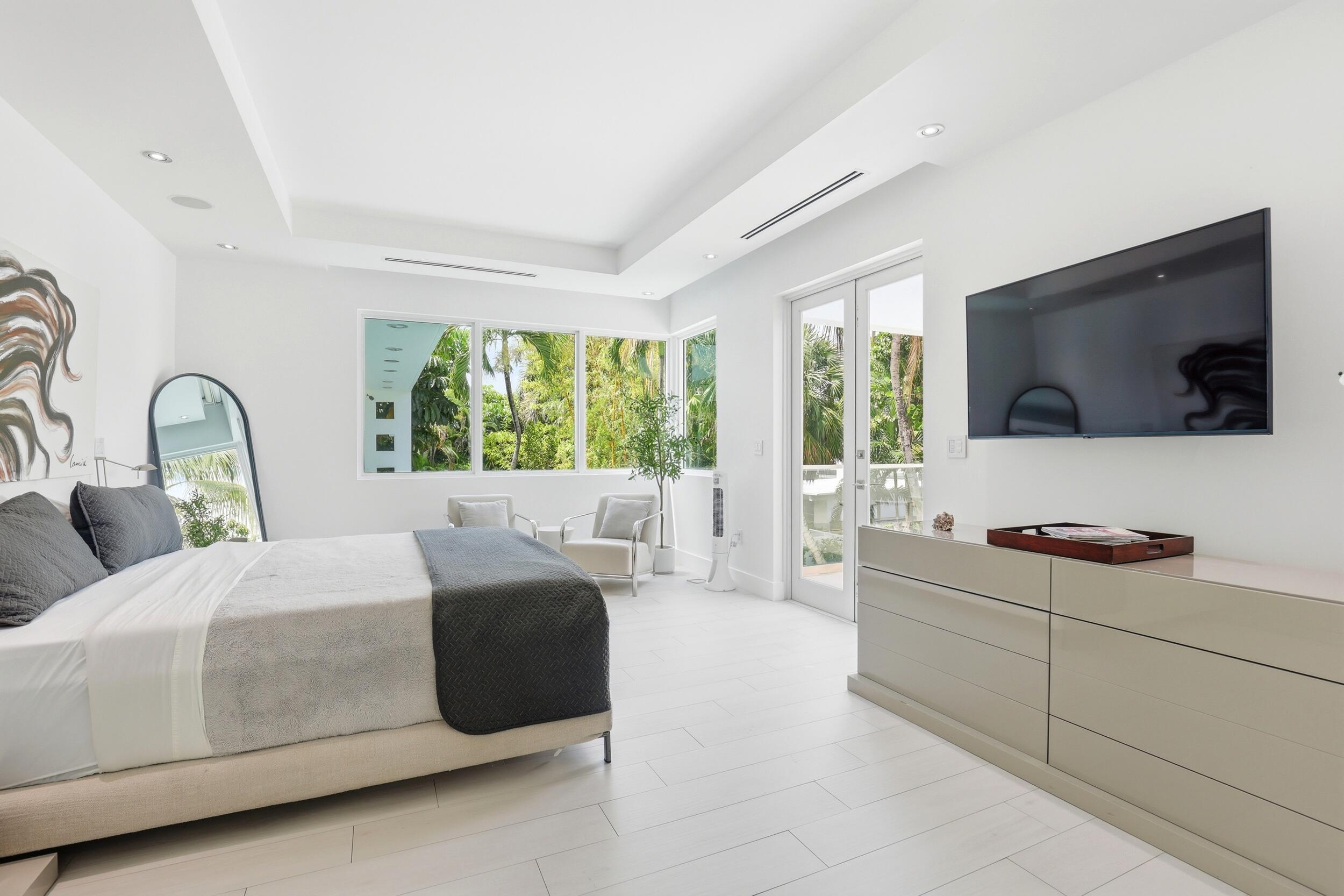 LAUDERDALE BEACH - Residential