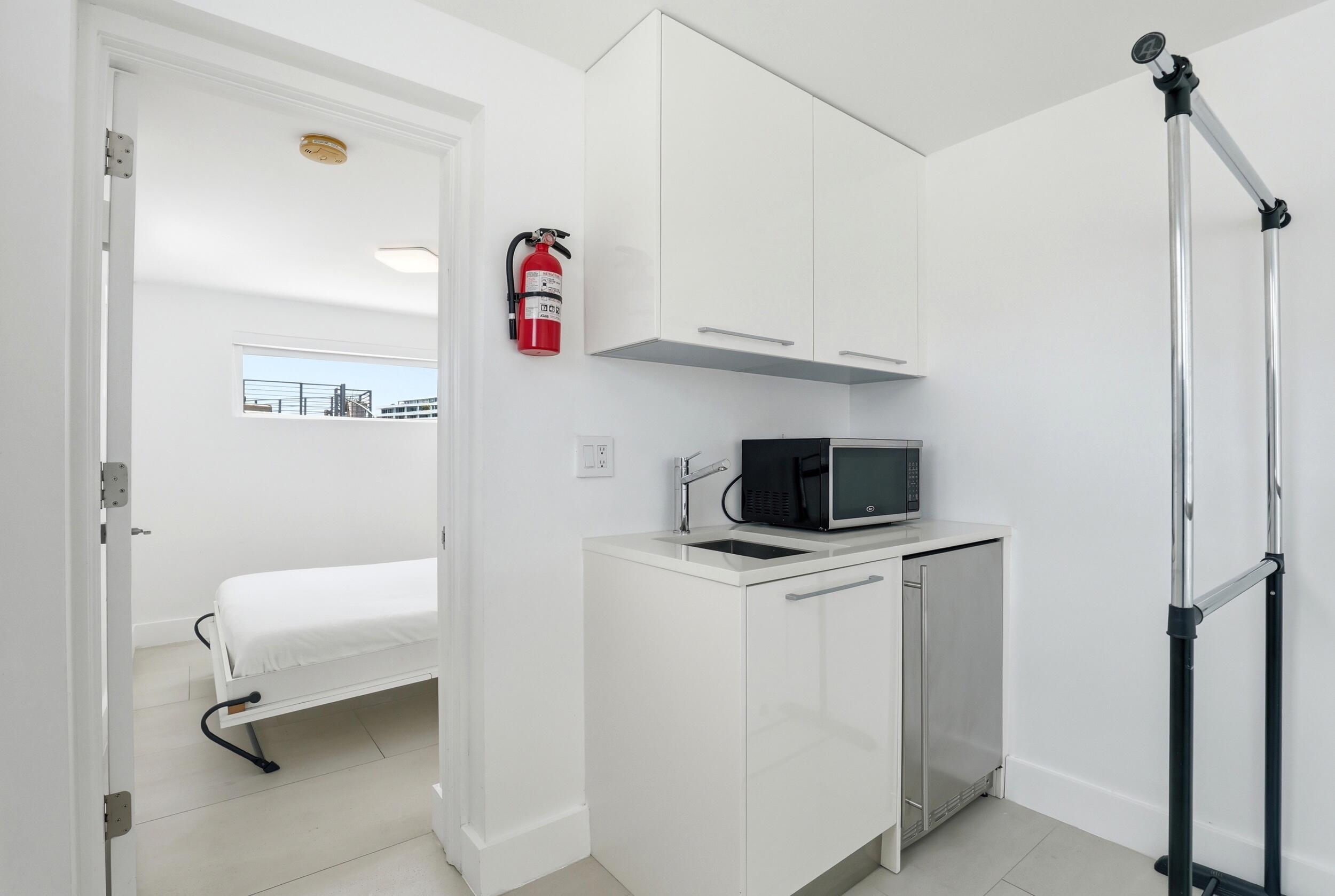 LAUDERDALE BEACH - Residential