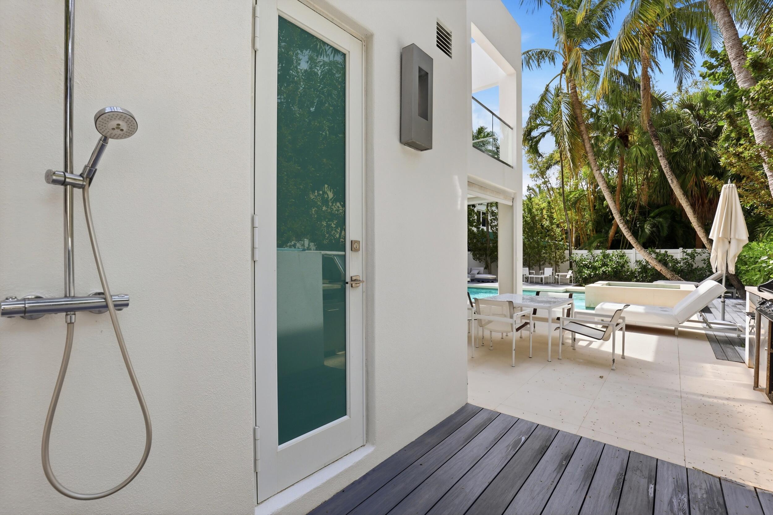 LAUDERDALE BEACH - Residential