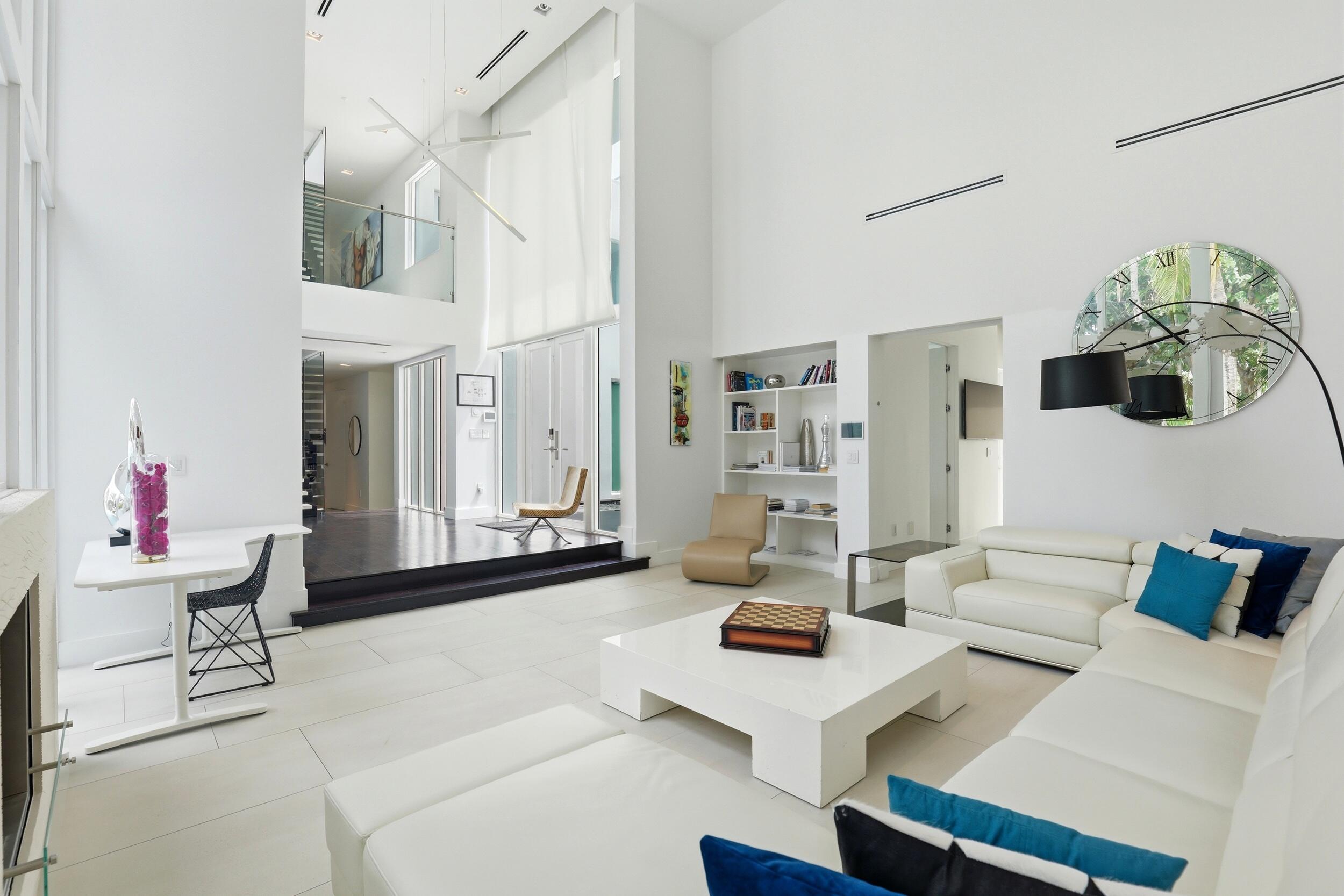 LAUDERDALE BEACH - Residential