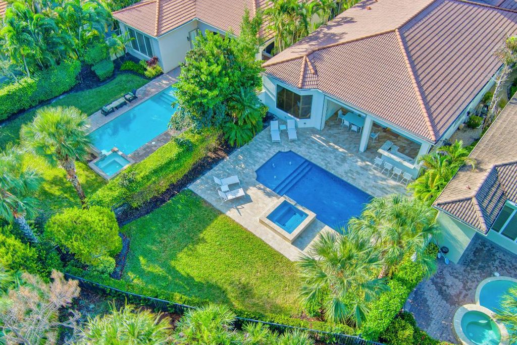 Photo of 176 Viera Drive, Palm Beach Gardens, FL 33418 (MLS # R10949497)